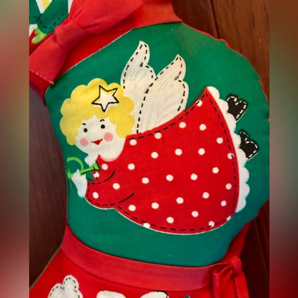 Handmade Vintage 1970’s Fabric Stuffed Holiday Christmas Wreath Folk Art CLEAN!
